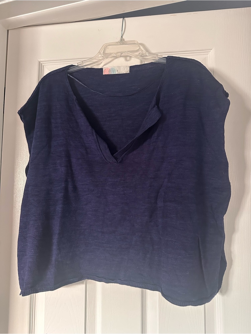 V-Neck Boxy Crop Top in Navy